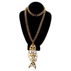 Vintage Gold-Tone Chain Link Sculptural Moving Fish Pendant Necklace