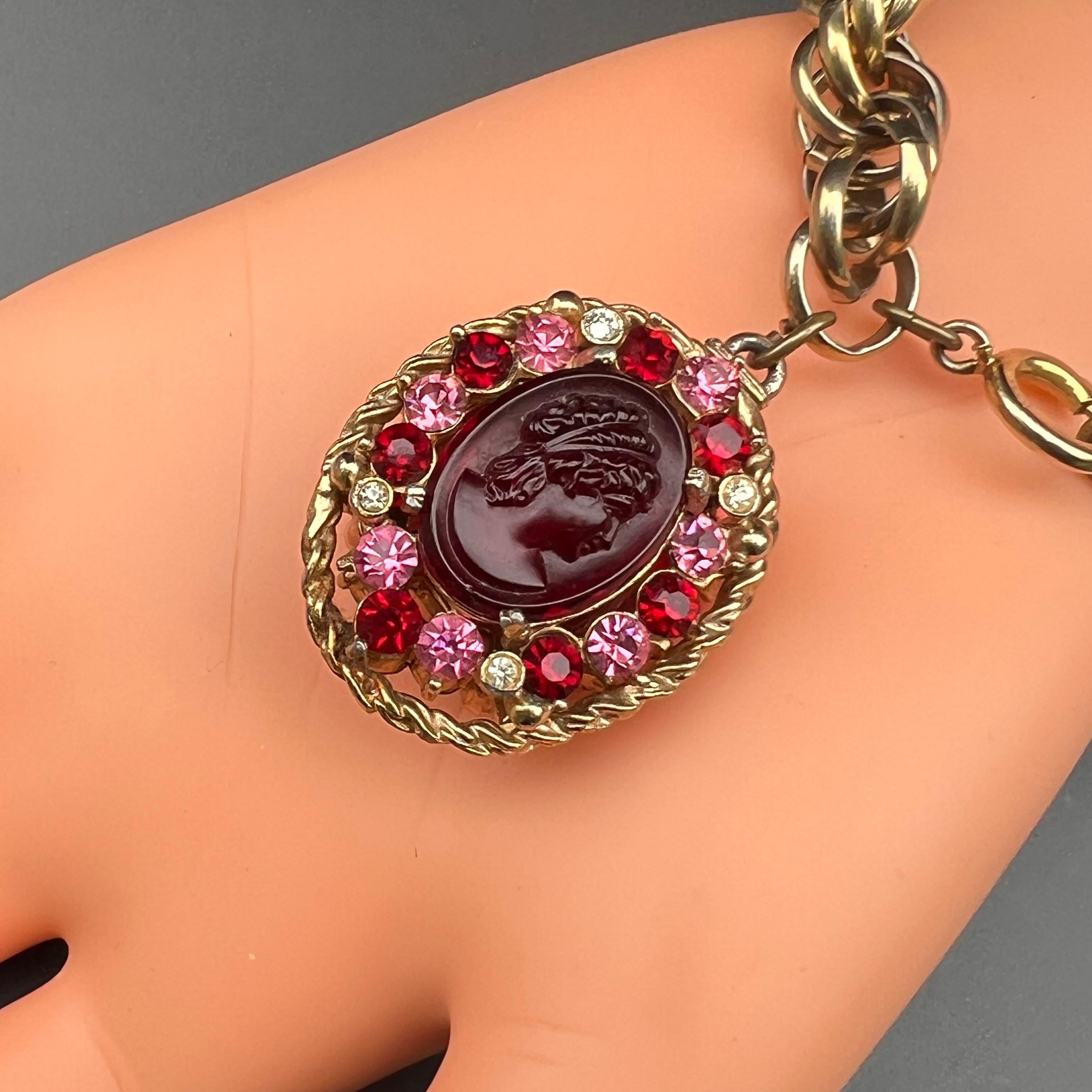 Vintage Gold Tone Charm Fob Bracelet with Cameo Glass and Rhinestones For Sale 5