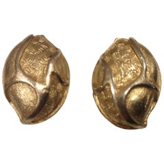 Vintage gold tone clip on earrings