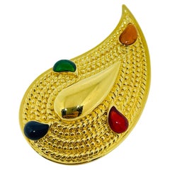 Spilla vintage con smalto colorato e paisley in tonalità oro