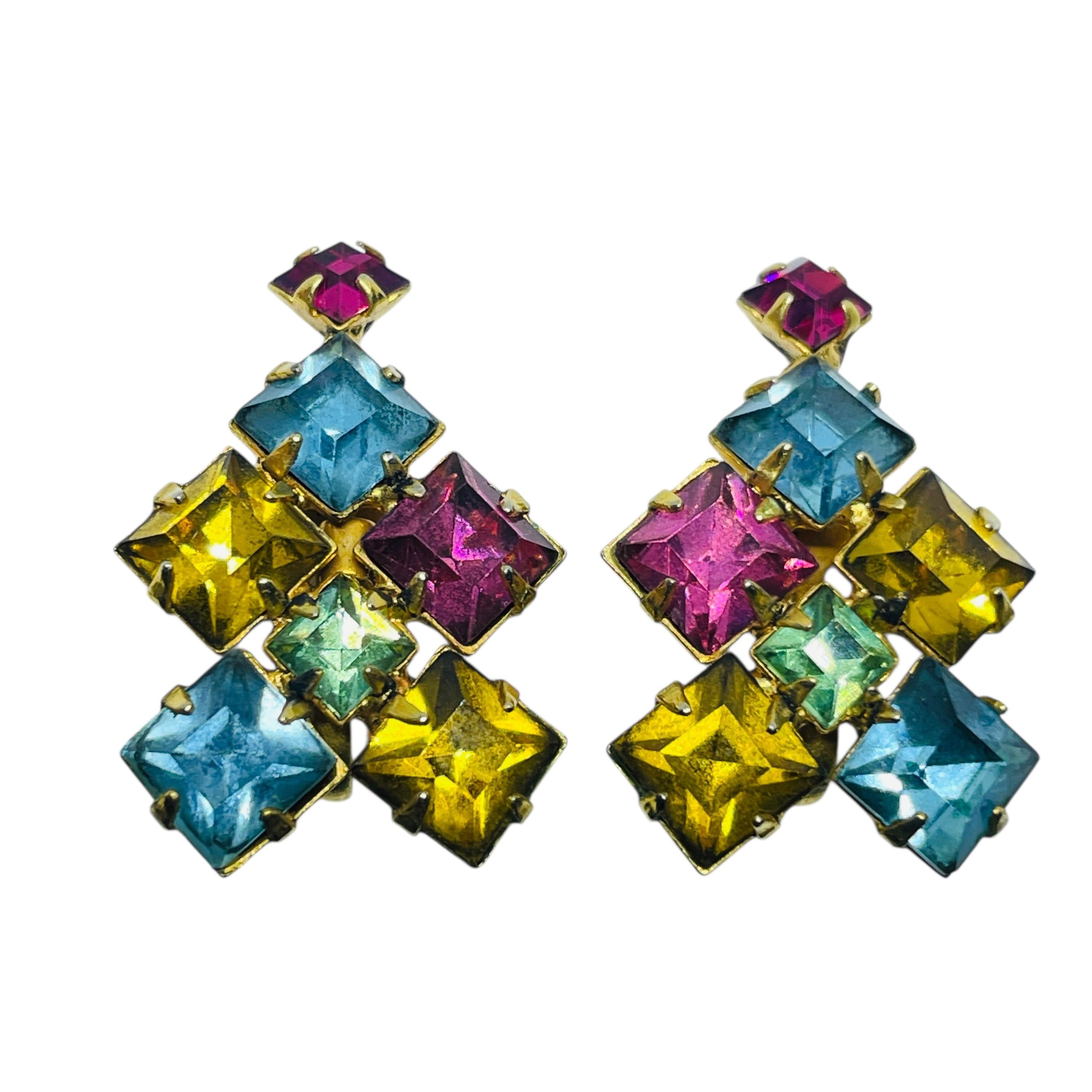 Vintage Goldton bunte Strasssteine Designer Schraube zurück Ohrringe im Angebot 1