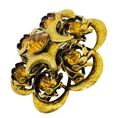 Vintage gold tone cotrine glass large flower designer brooch