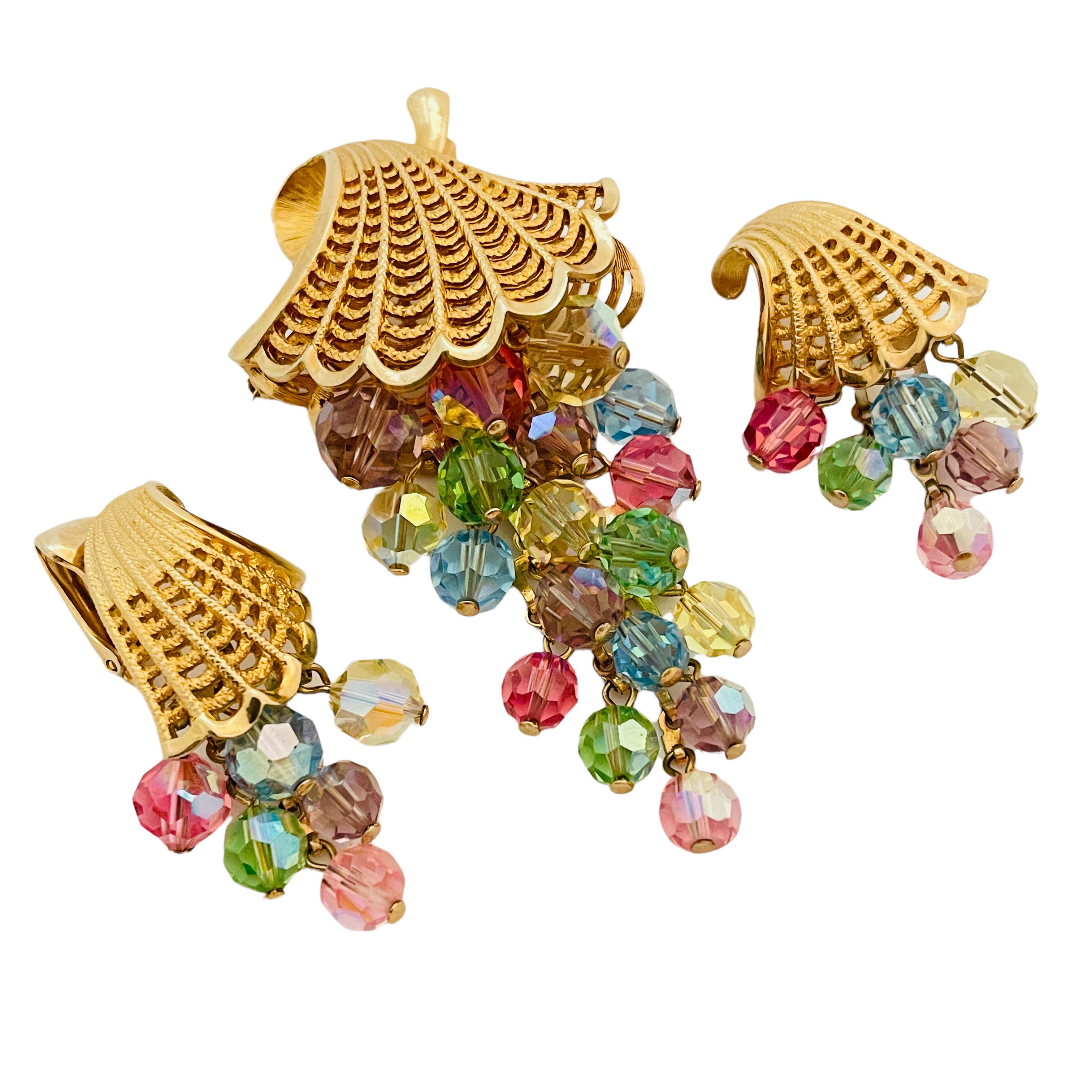 Women's or Men's Vintage gold tone dangle cluster crystal balls designer brooch earrings set For Sale