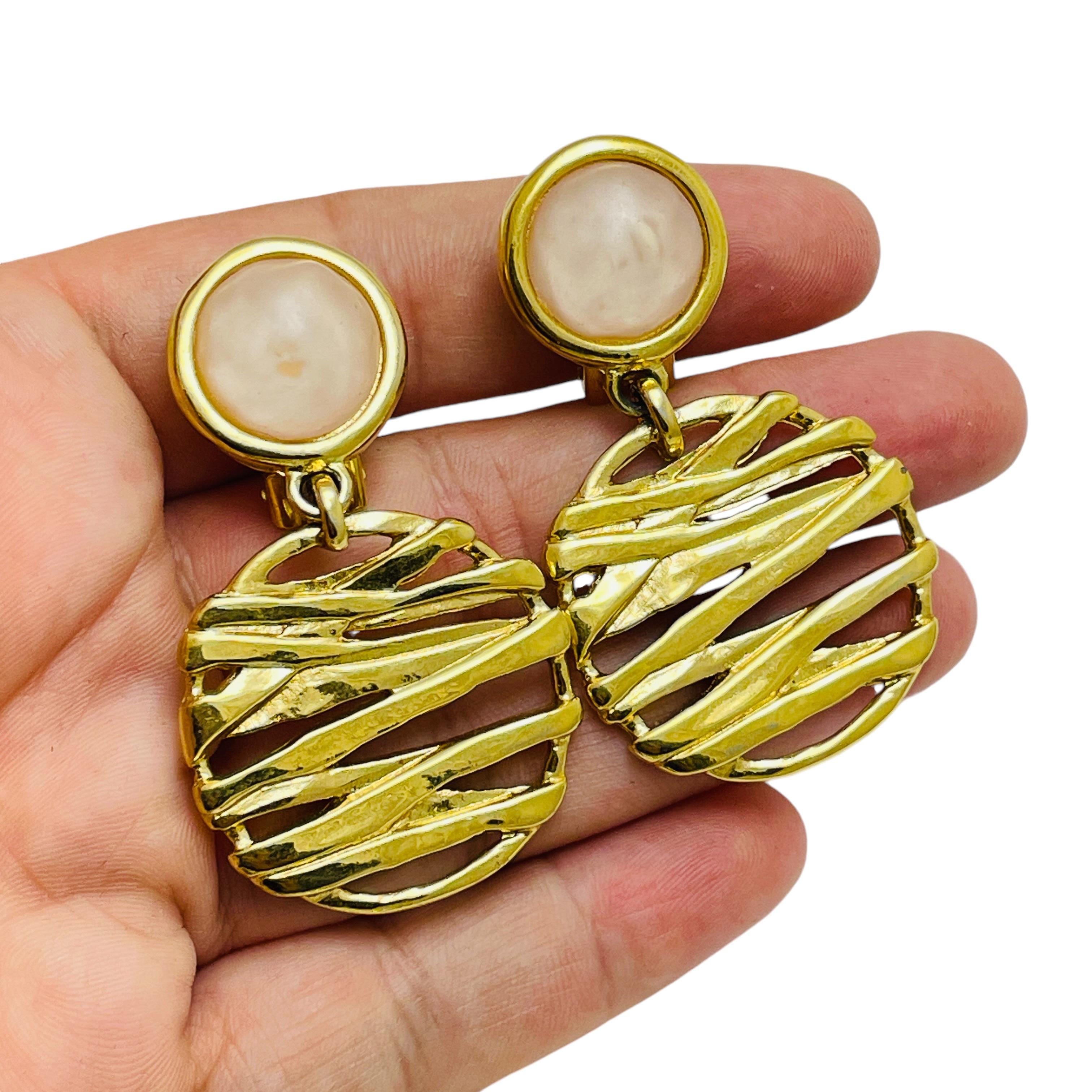 De las mujeres Pendientes de clip de diseño vintage en tono dorado en venta