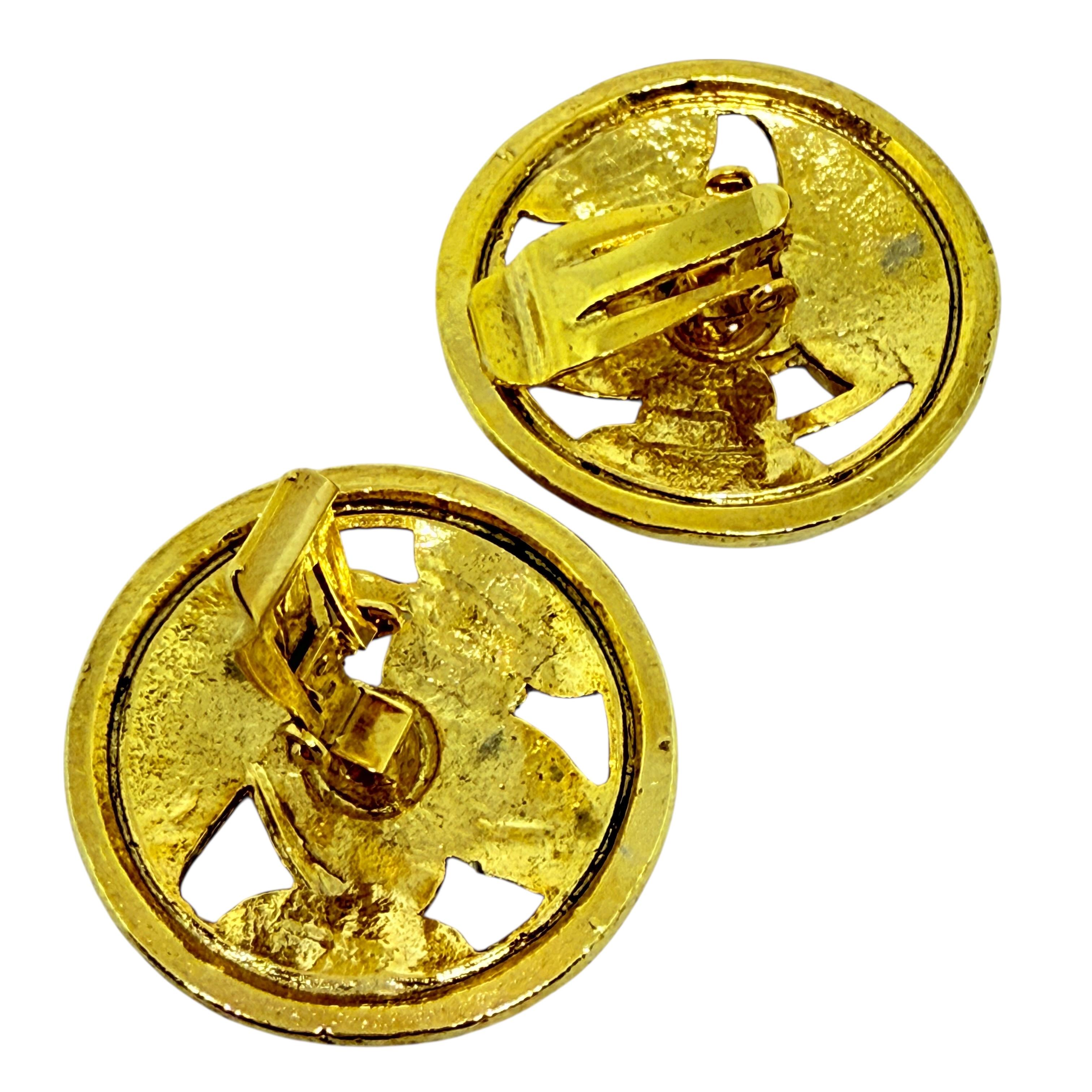 Vintage Goldtöne Designer-Ohrclips an Ohrringen im Zustand „Gut“ im Angebot in Palos Hills, IL