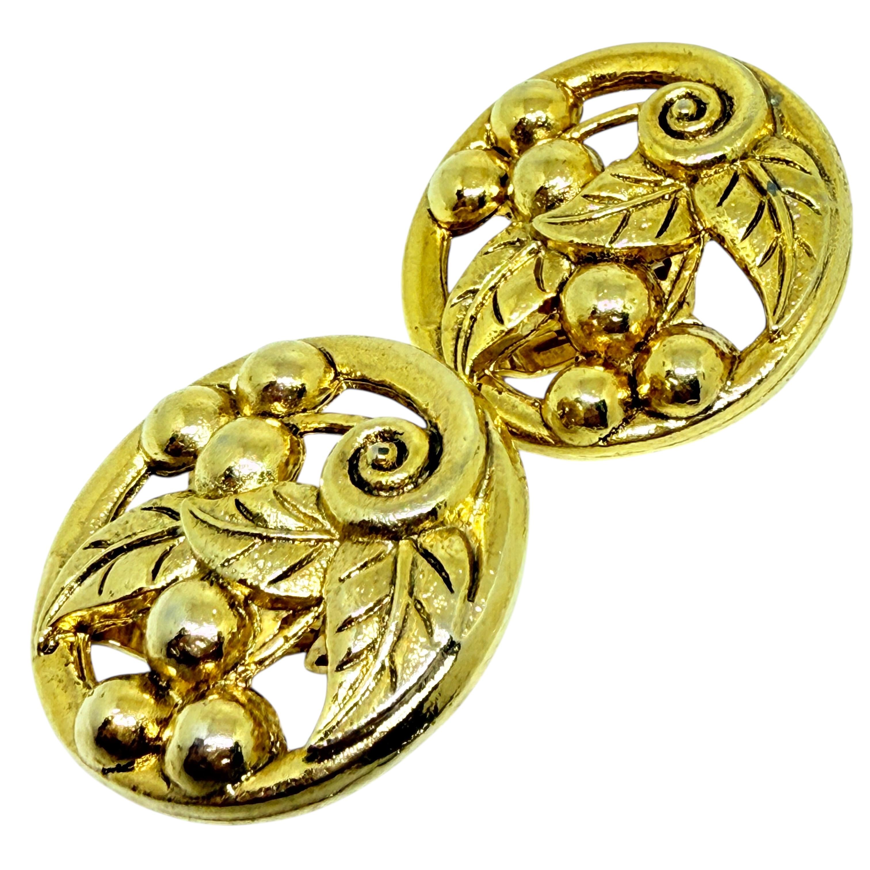 Vintage Goldtöne Designer-Ohrclips an Ohrringen für Damen oder Herren im Angebot