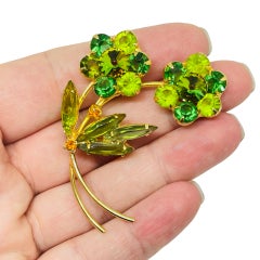 Vintage gold tone emerald citrine green watermelon glass flower designer brooch