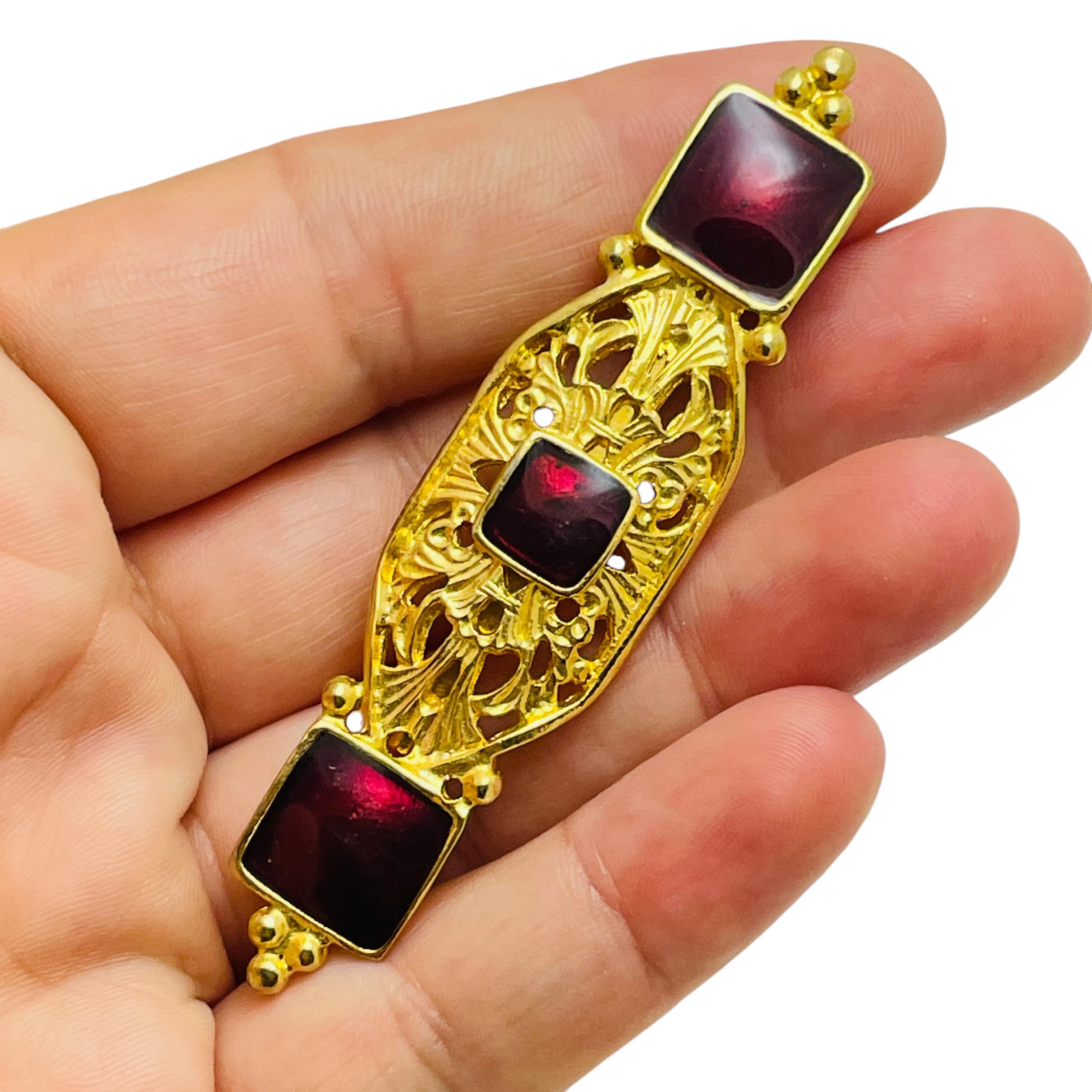 Women's Vintage gold tone enamel designer brooch For Sale