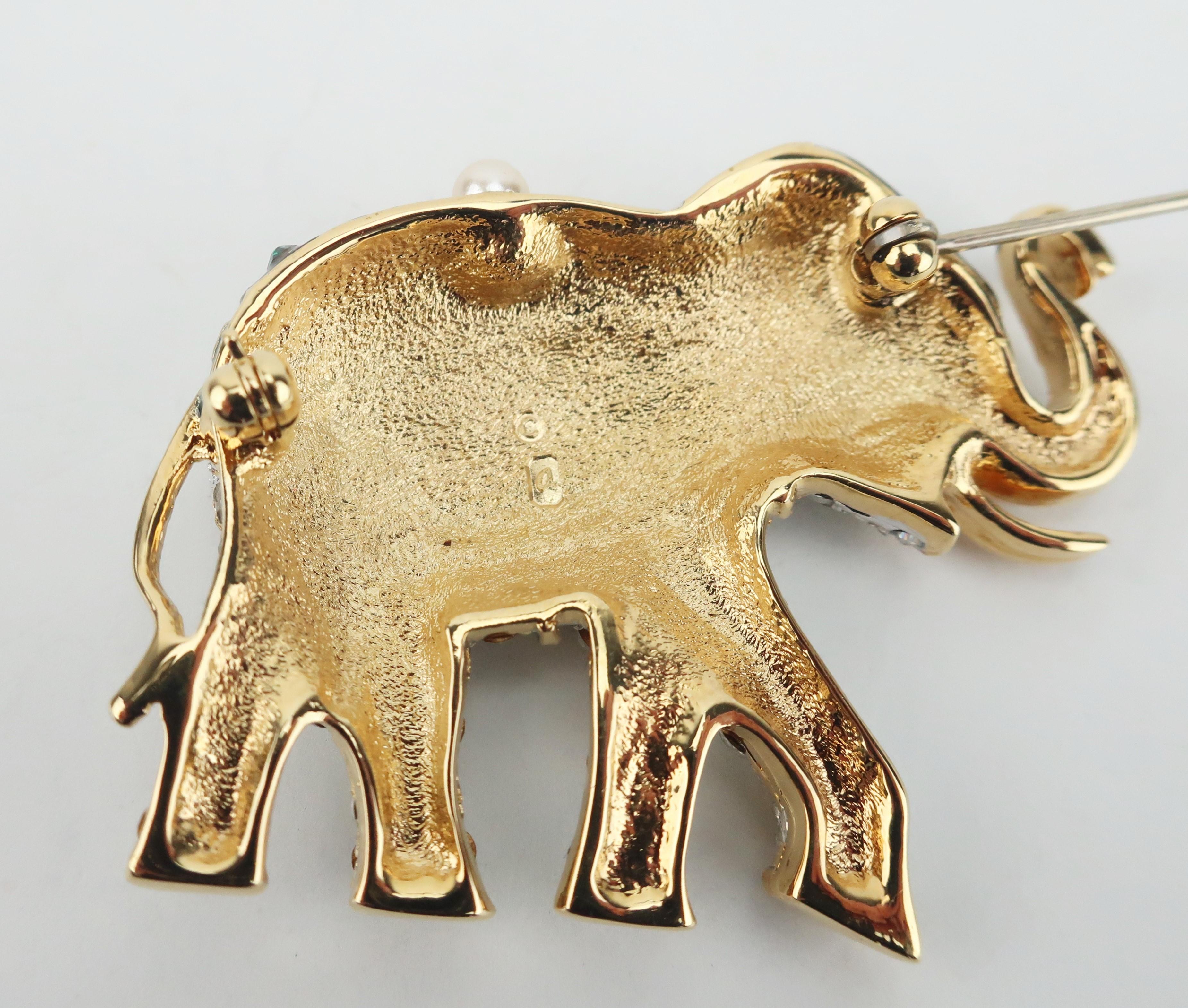 Vintage Gold Tone Enamel Elephant Brooch With Rhinestones 1