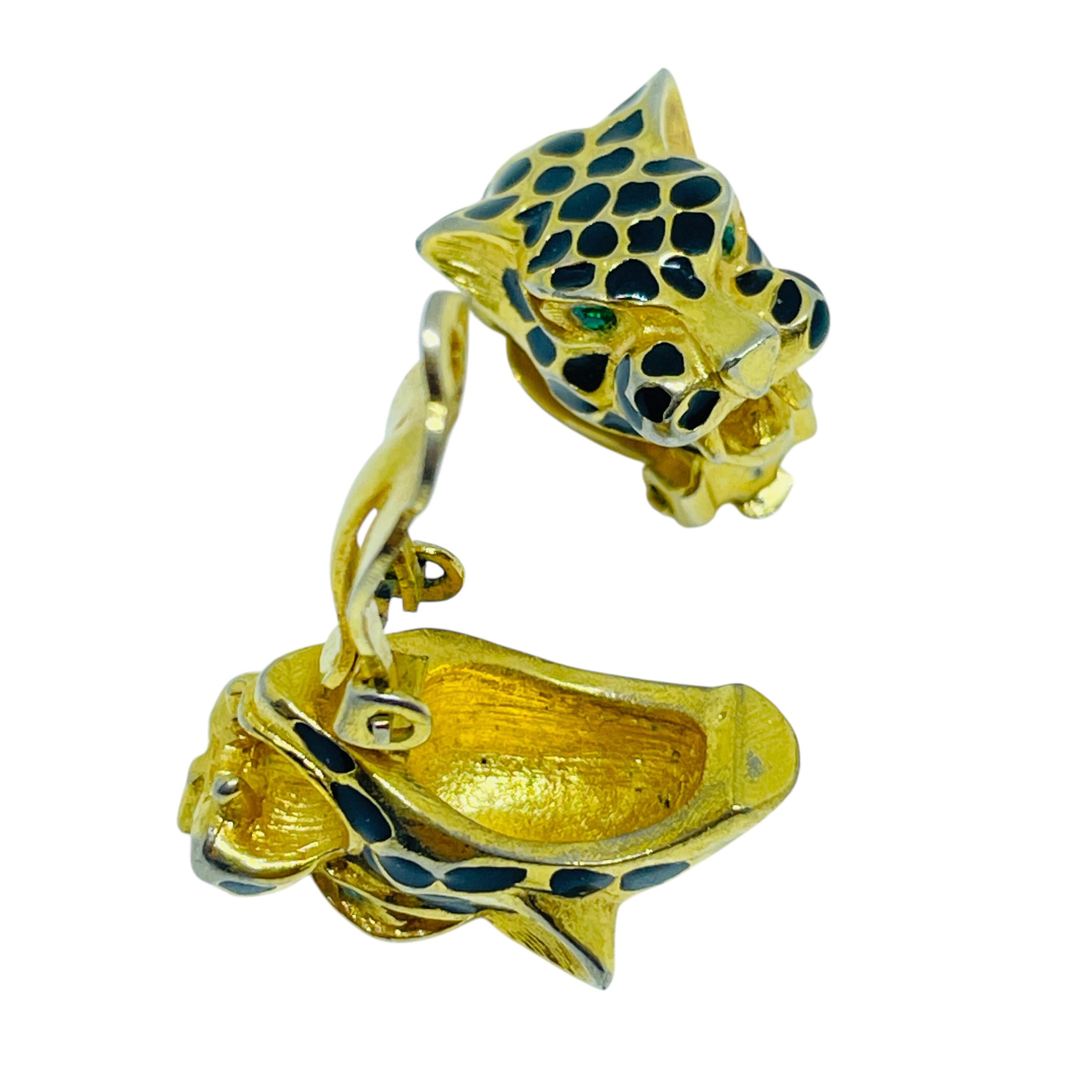 Vintage Gold Ton Emaille Smaragd Augen Panther Clip auf Ohrringe im Zustand „Gut“ im Angebot in Palos Hills, IL
