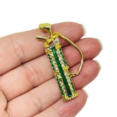 Spilla vintage con strass e smalto in tonalità oro con mazze da golf