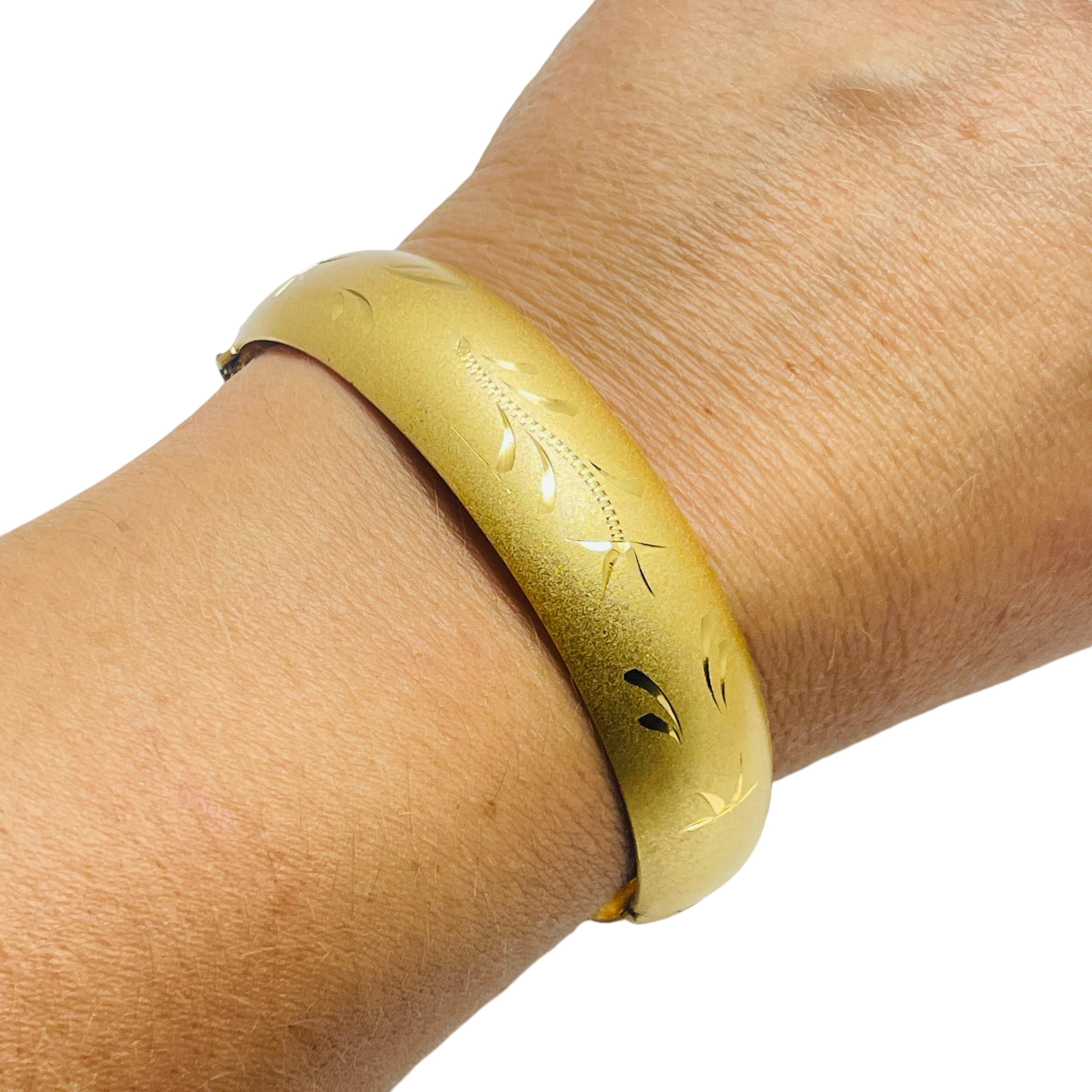 Vintage gold tone engraved designer bracelet For Sale 1