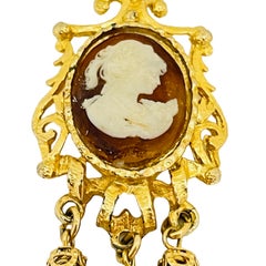 Vintage gold tone faux cameo dangle chain designer necklace