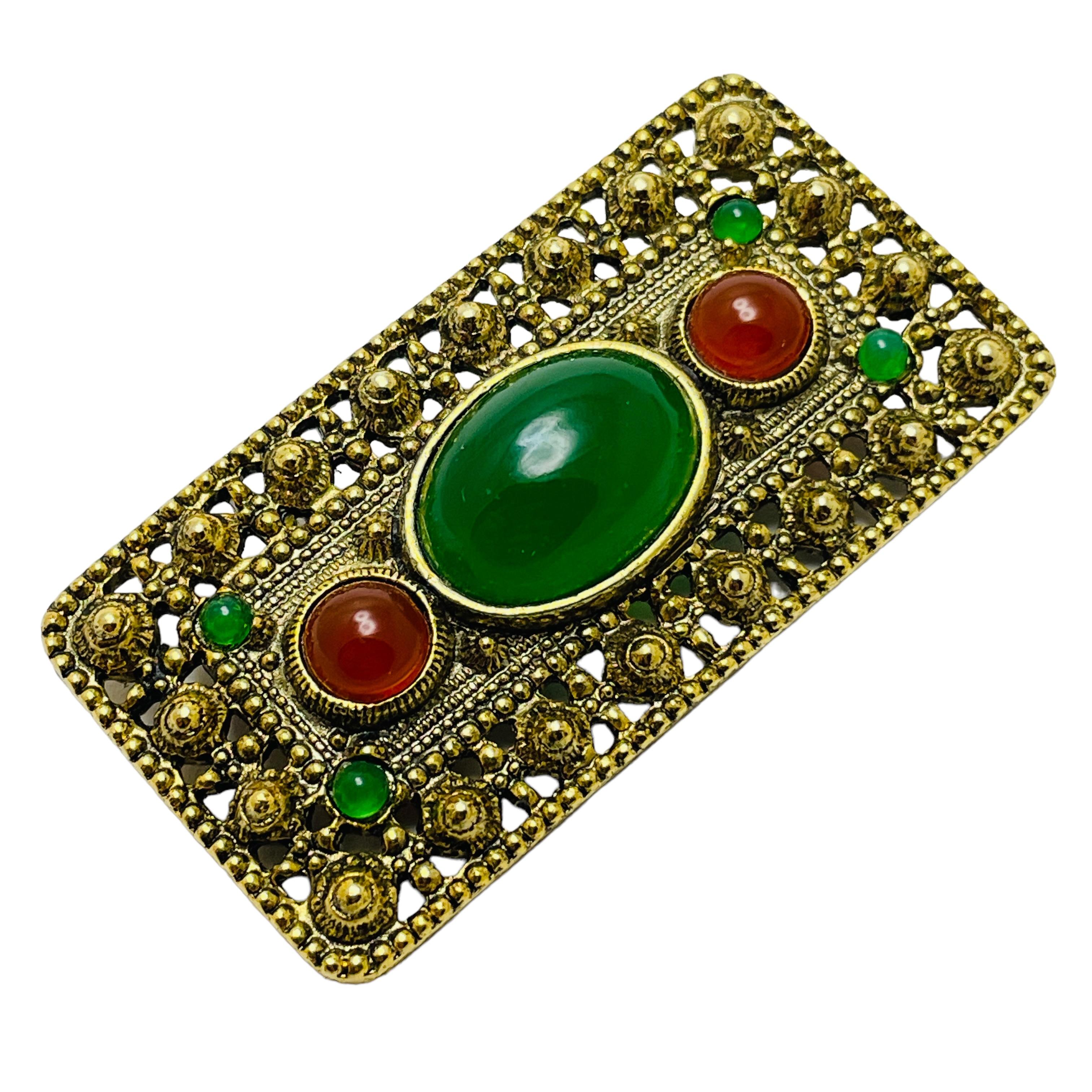 Women's or Men's Vintage gold tone faux jade carnelian Etruscan brooch designer brooch For Sale