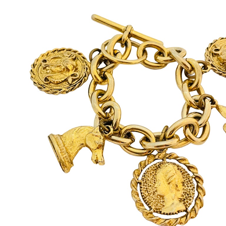 Vintage gold tone faux lapis charm chain bracelet with toggle clasp For