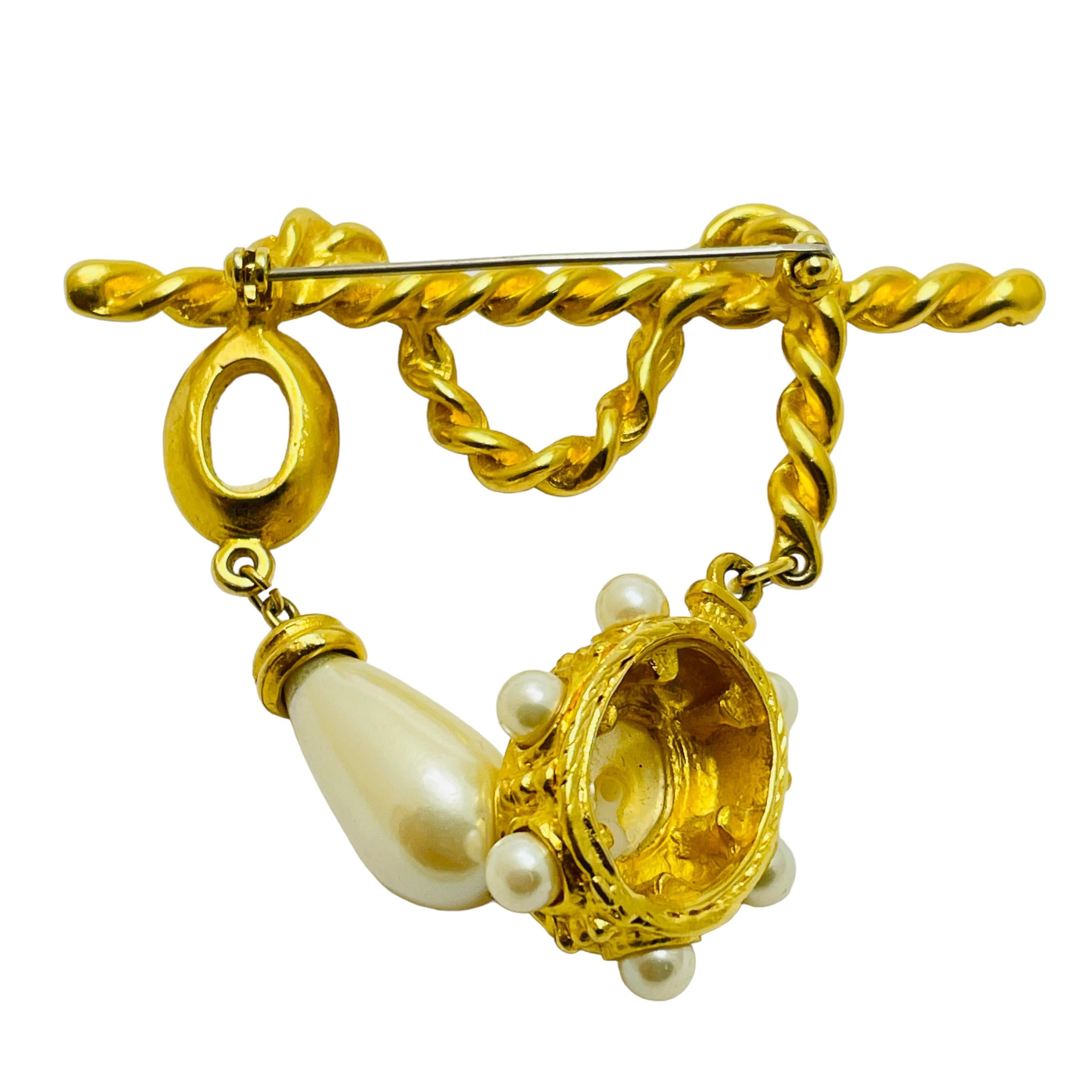 Women's Vintage gold tone faux pearl etruscan style designer brooch For Sale