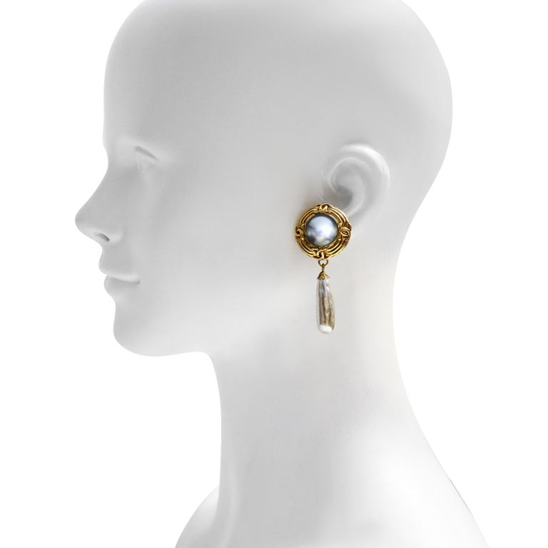 Vintage Gold Tone  Faux Pearl Grey and Ivory Dangling Earrings. Very Much in the style of Chanel. 2.33