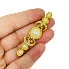 Vintage gold tone faux pearls rhinestones designer brooch