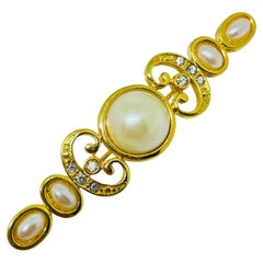 Vintage gold tone faux pearls rhinestones designer brooch