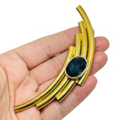 Spilla d'epoca in oro con zaffiro finto di design modernista