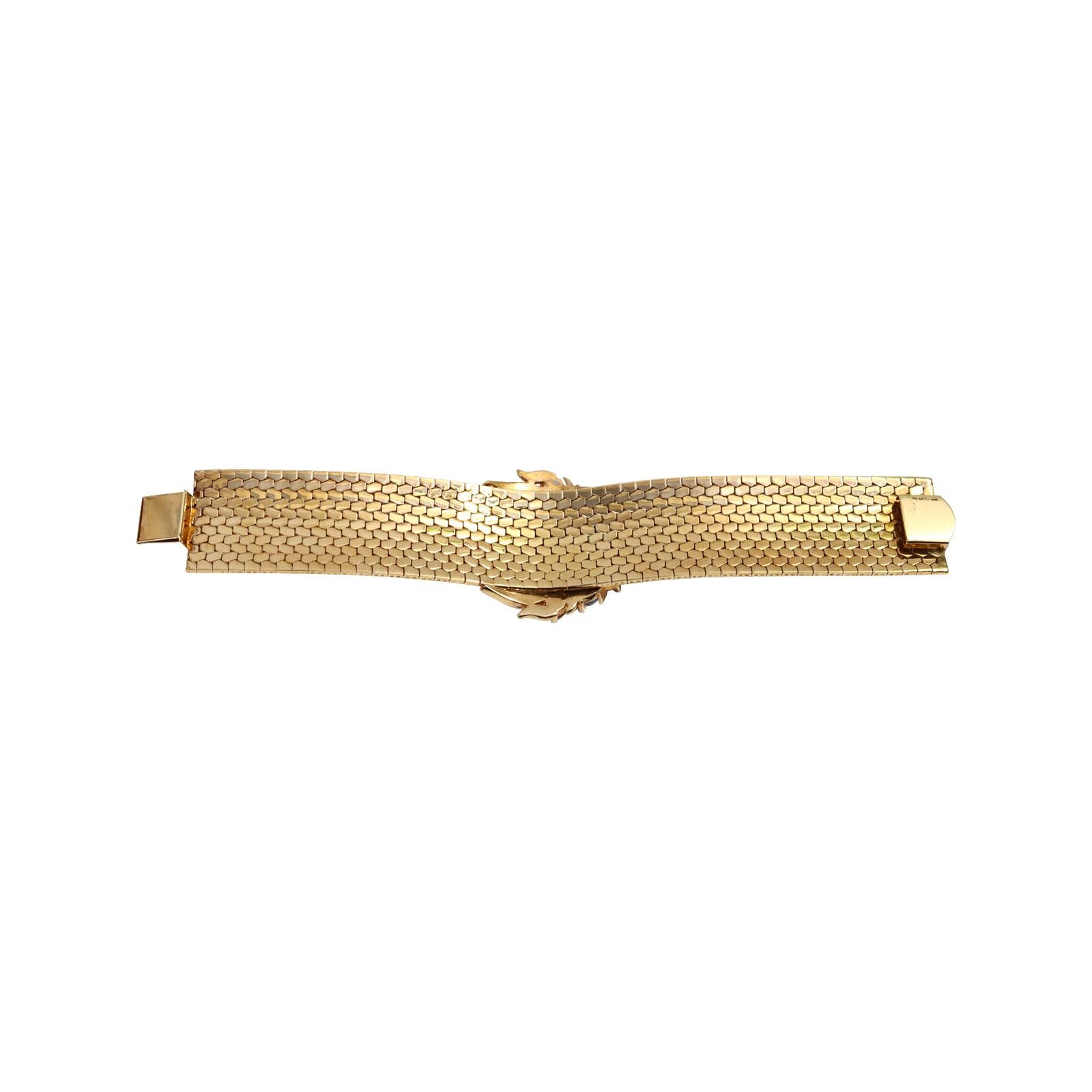 Vintage Gold Tone Flexible Bracelet Cuff Circa 1980s In Good Condition For Sale In New York, NY