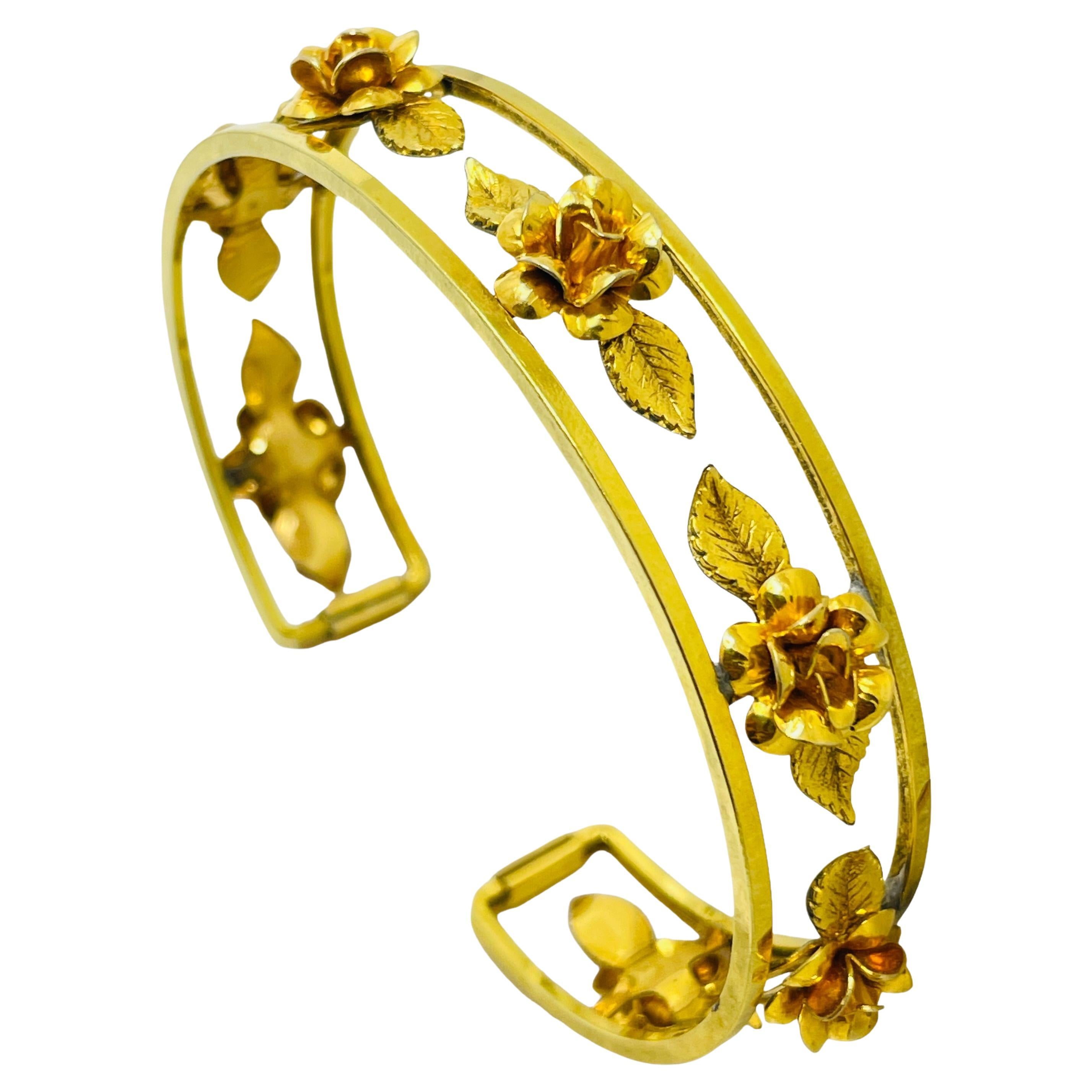 Vintage gold tone flower cuff bracelet For Sale