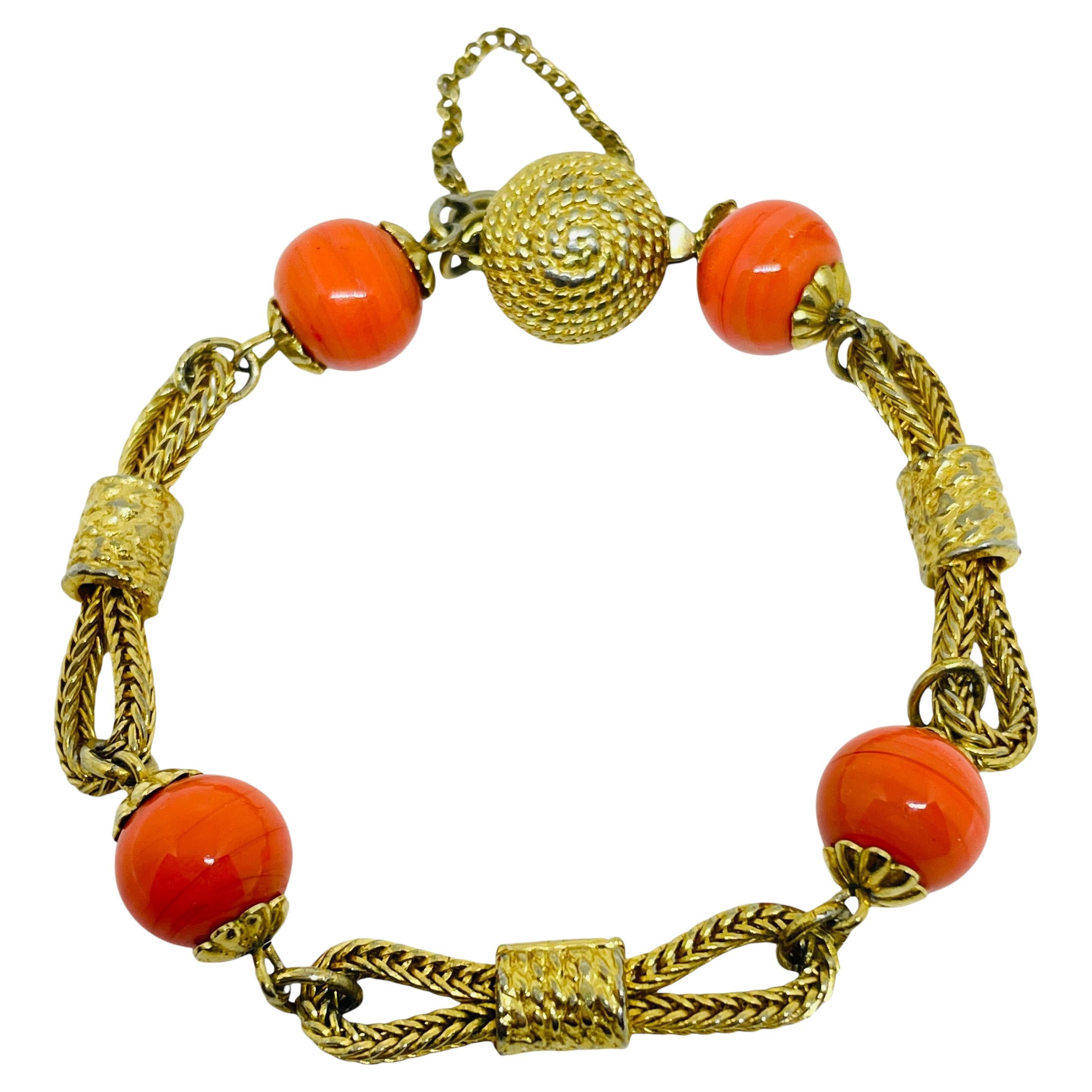 Bracciale in vetro-corallo vintage in tonalità oro
