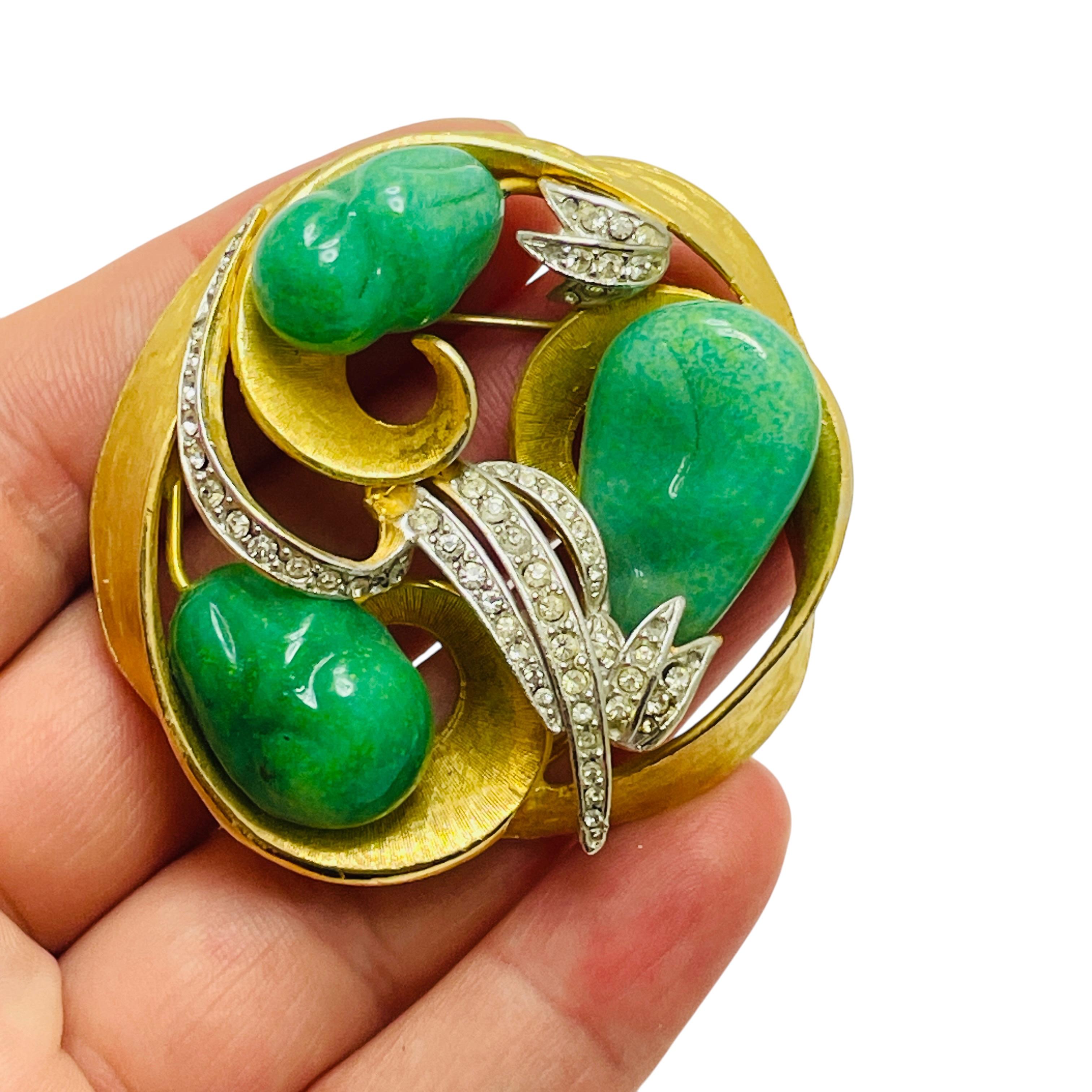 Women's Vintage gold tone glass green jade rhinestone designer brooch For Sale