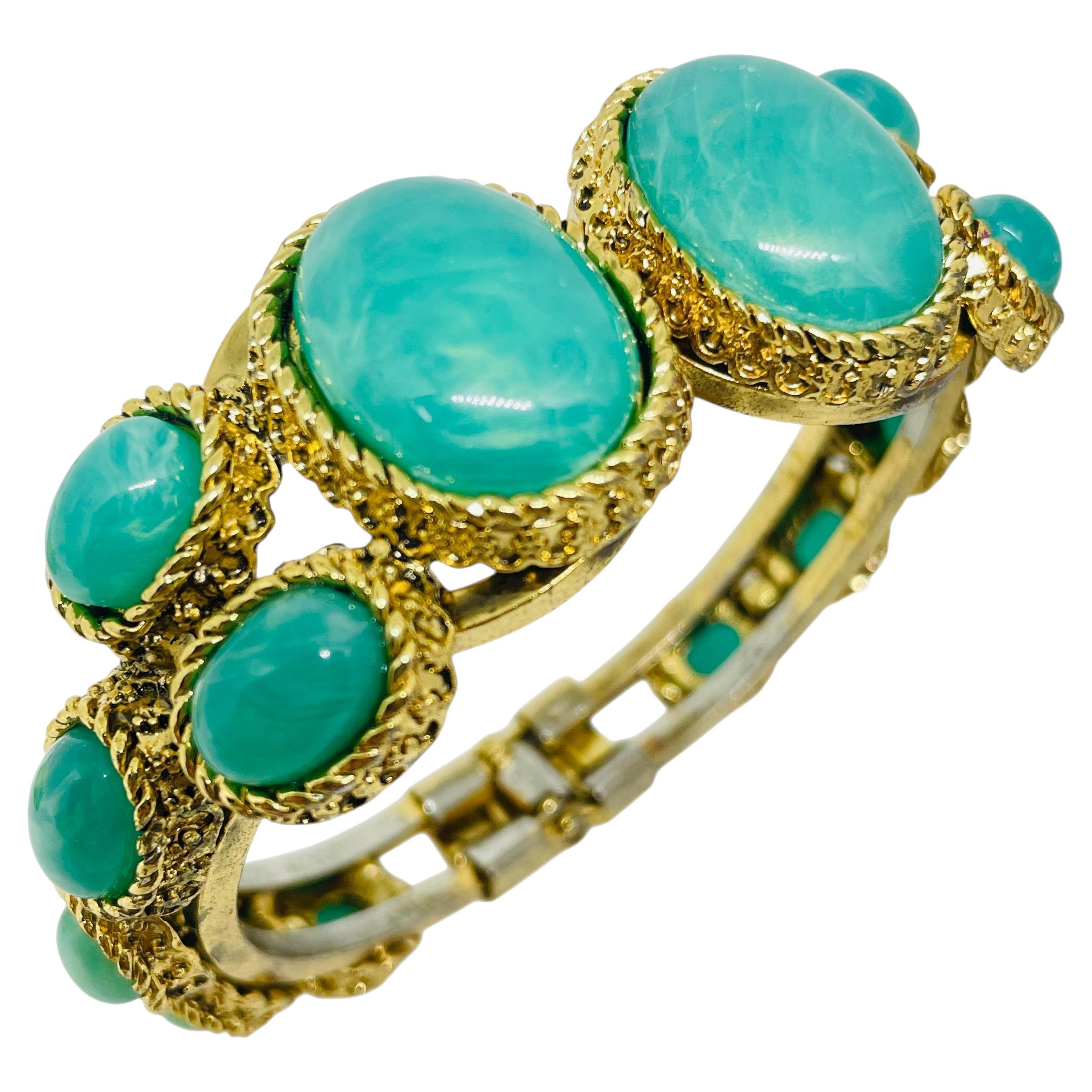 Bracelet vintage en verre jade doré avec fermoir de designer