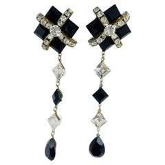 Vintage gold tone glass rhinestones long dangle designer clip on earrings