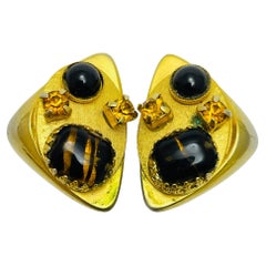 Pendientes de clip de diseño vintage con piedras de cristal en tono dorado