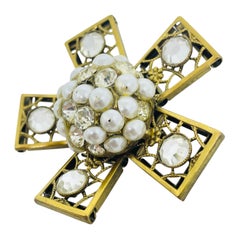 Vintage gold tone glass stones large flower designer brooch