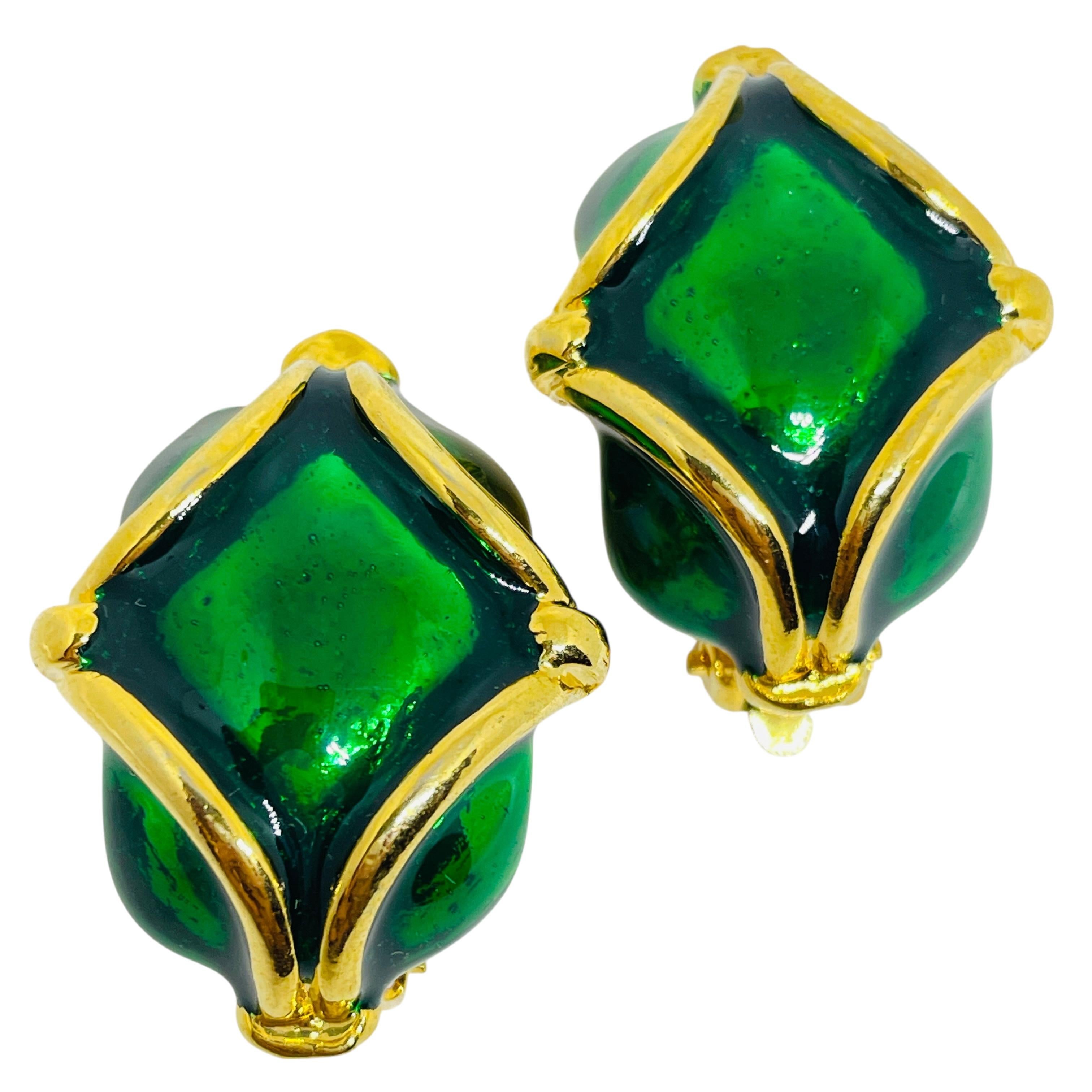 Vintage gold tone green enamel designer 80's clip on earrings For Sale 1