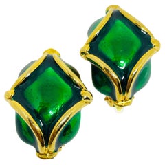 Orecchini a clip vintage anni 
80 con smalto verde e tonalità dorate