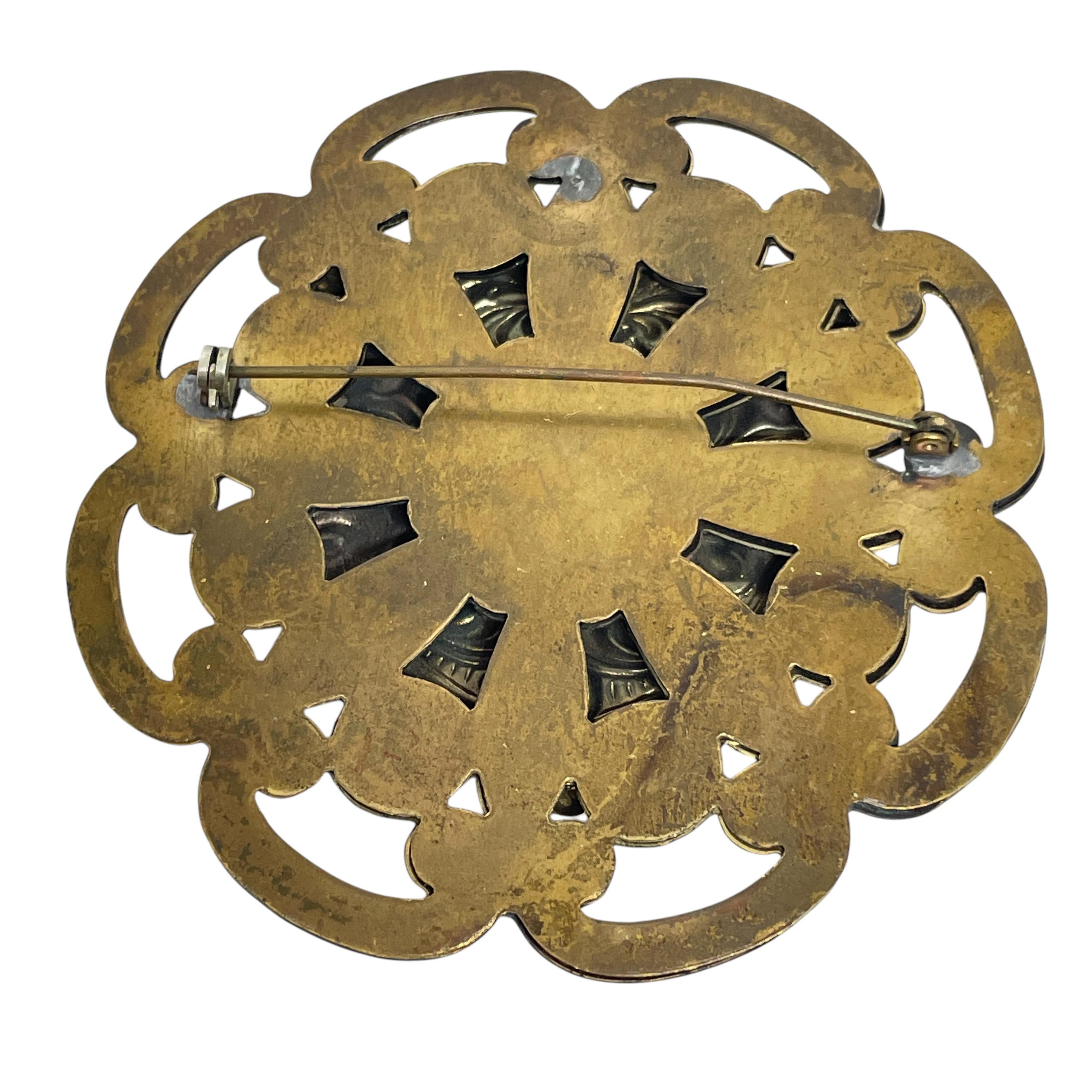 Spilla vintage con scudo e aquila in smalto verde dorato In condizioni buone in vendita a Palos Hills, IL