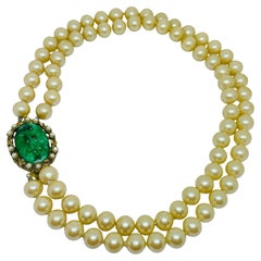 Vintage gold tone green glass jade pearls beads designer brooch necklace
