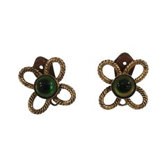 Vintage gold tone green stone clip on earrings