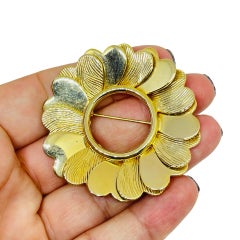 Vintage gold tone hearts circle designer brooch