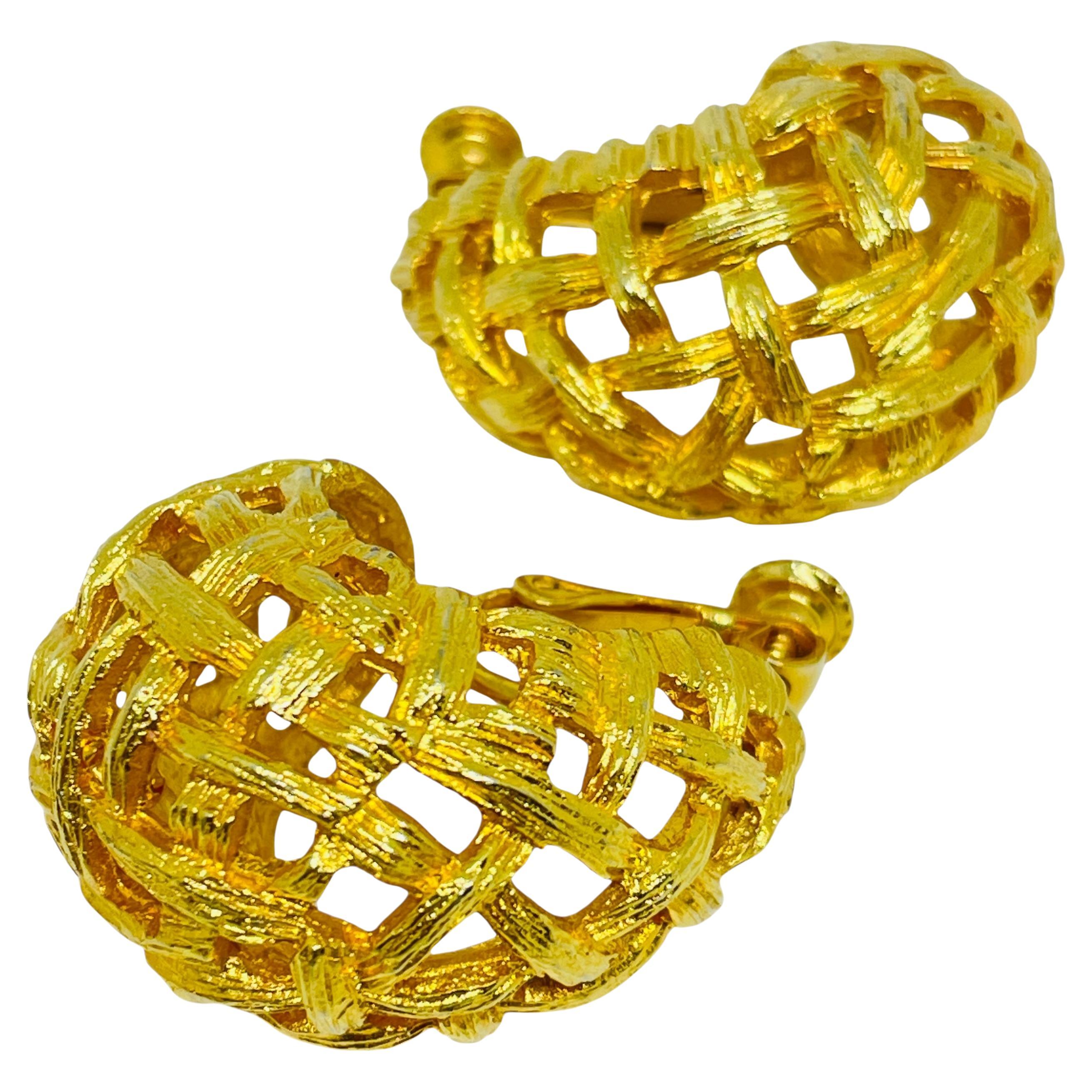 Orecchini a clip vintage con cestino a cerchio in tono dorato