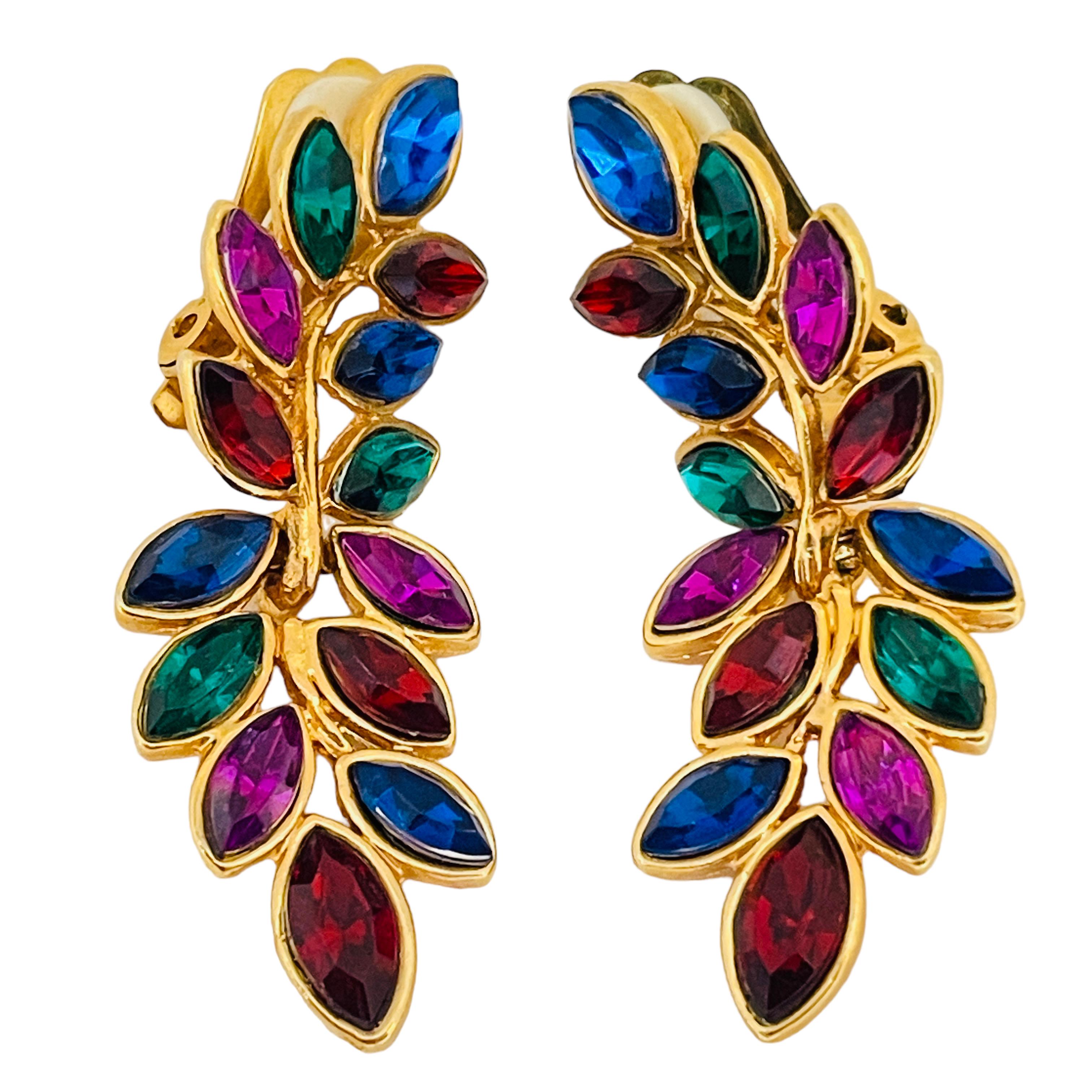 Orecchini a clip di design con strass in tonalità oro vintage