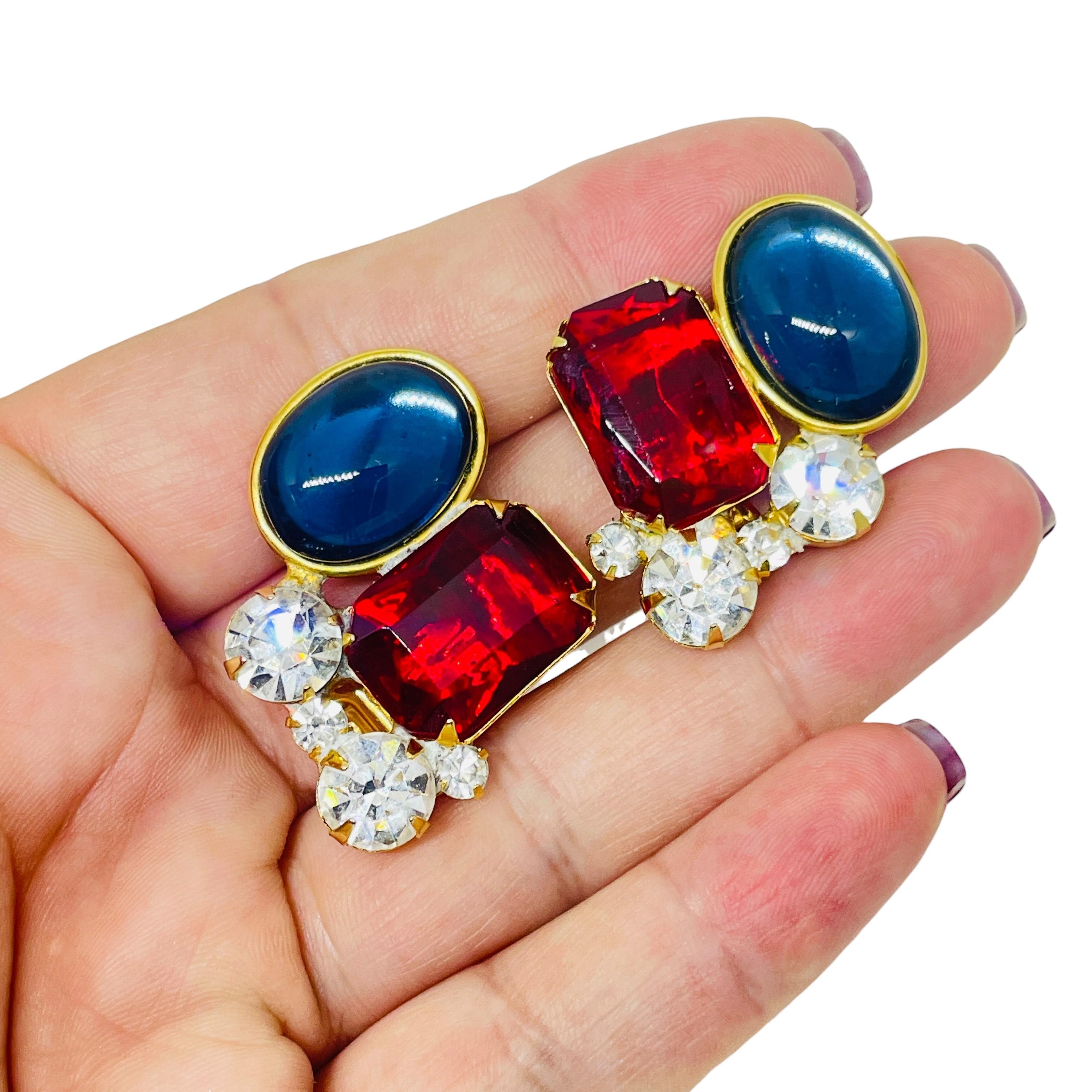 Vintage Gold Ton Juwel Saphir Rubin Glas Designer Clip auf Ohrringe im Zustand „Gut“ im Angebot in Palos Hills, IL