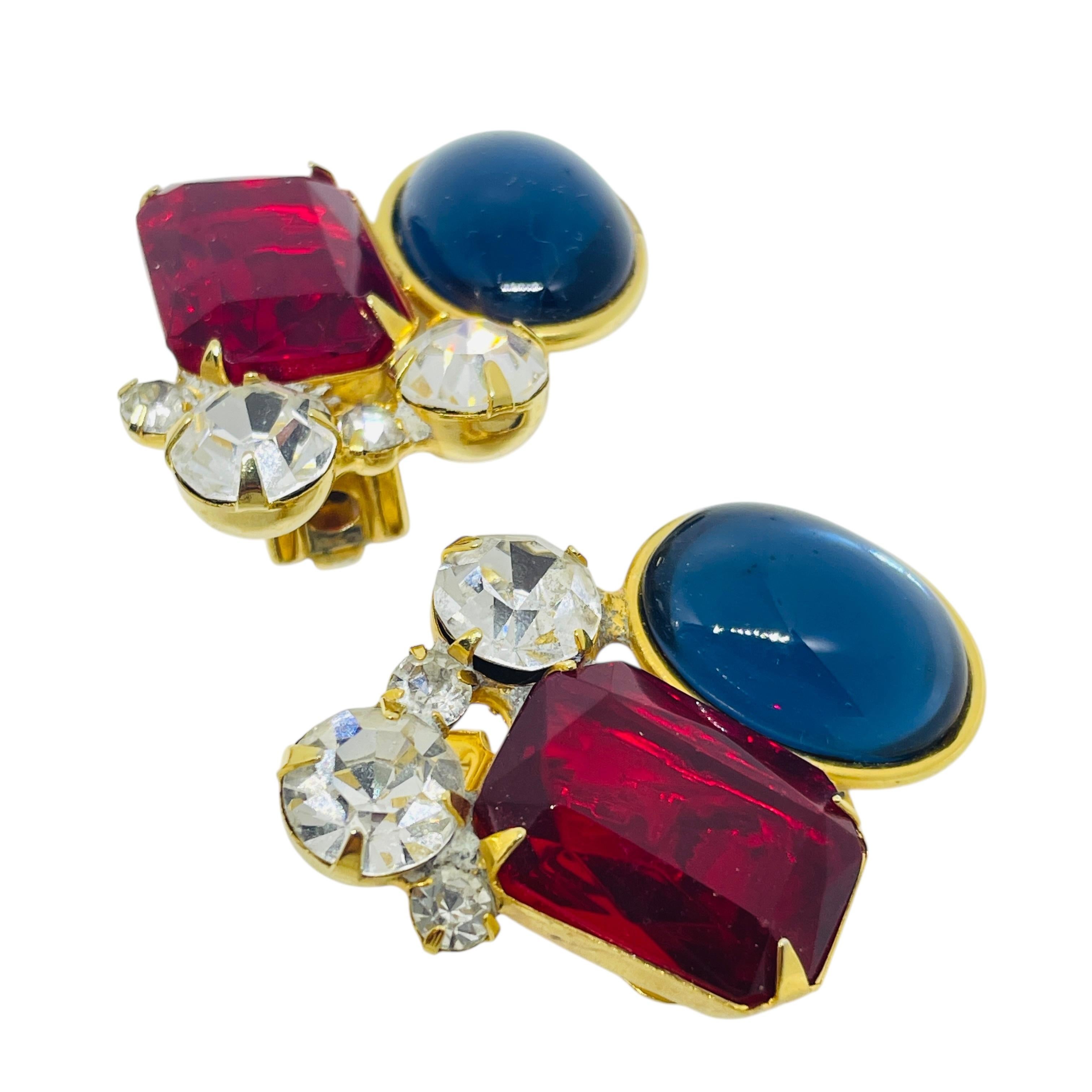 Vintage Gold Ton Juwel Saphir Rubin Glas Designer Clip auf Ohrringe im Angebot 1