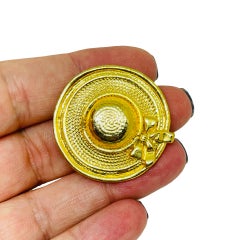 Vintage gold tone ladies hat with bow designer brooch