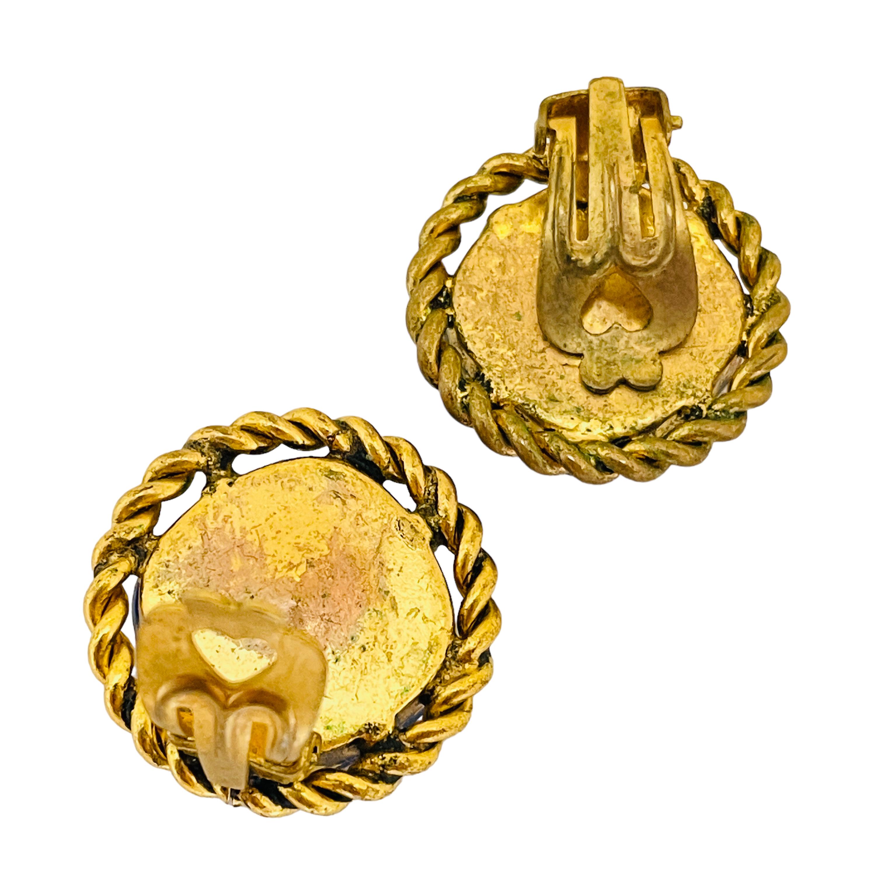 Vintage Gold Ton Lapis Glas Designer Clip auf Ohrringe im Zustand „Gut“ im Angebot in Palos Hills, IL