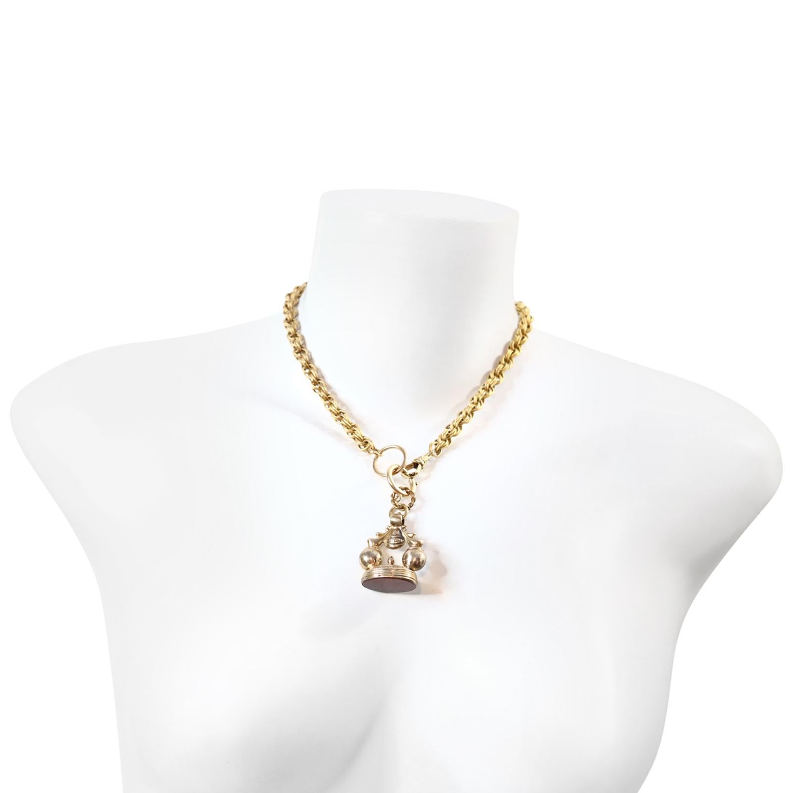 Collana vintage A Link in tonalità oro con fob edoardiano, circa 1910 In condizioni buone in vendita a New York, NY