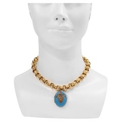 Collana vintage A Link in tonalità oro con medaglione smaltato circa 1910