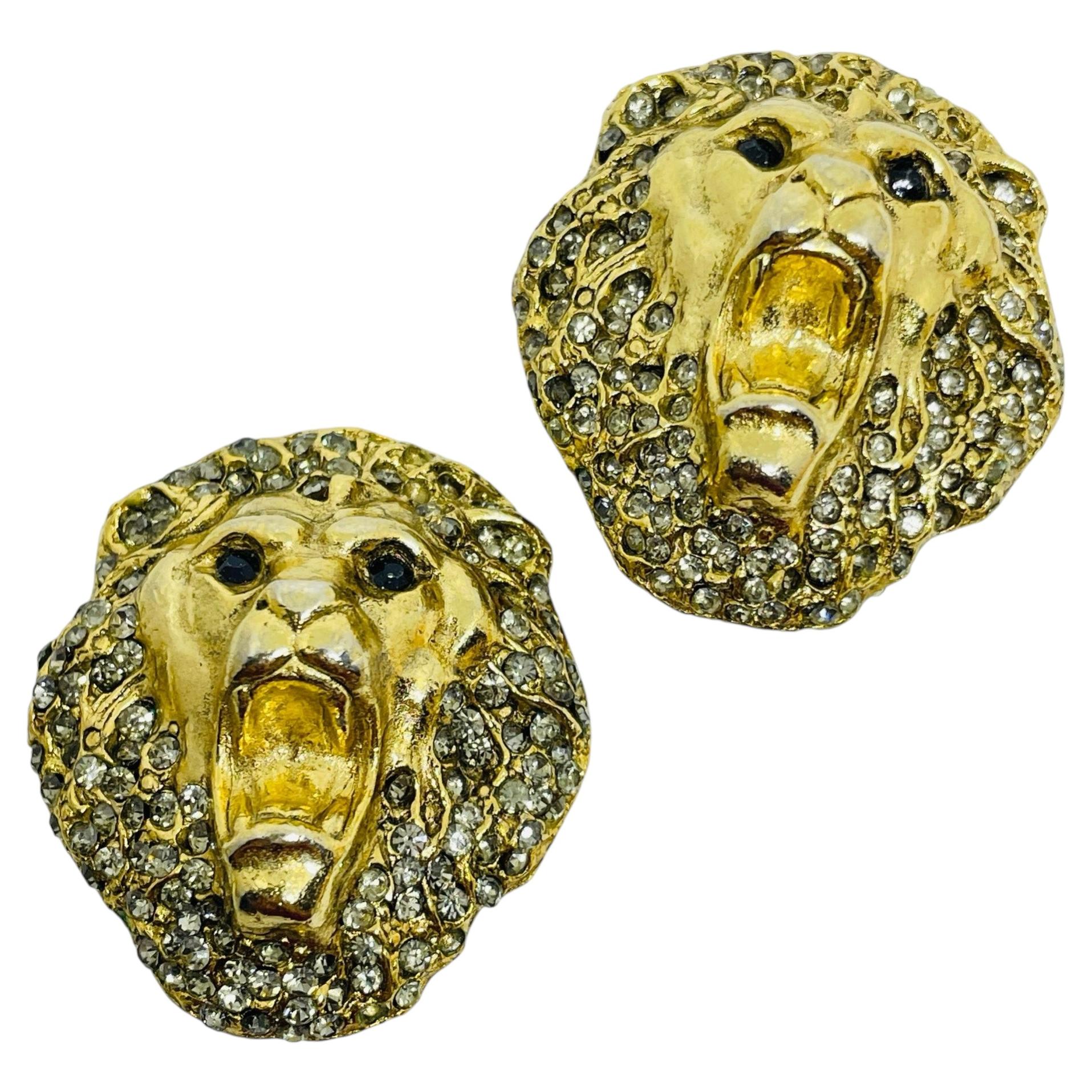 Vintage gold tone lion head rhinestones designer clip on earrings For Sale