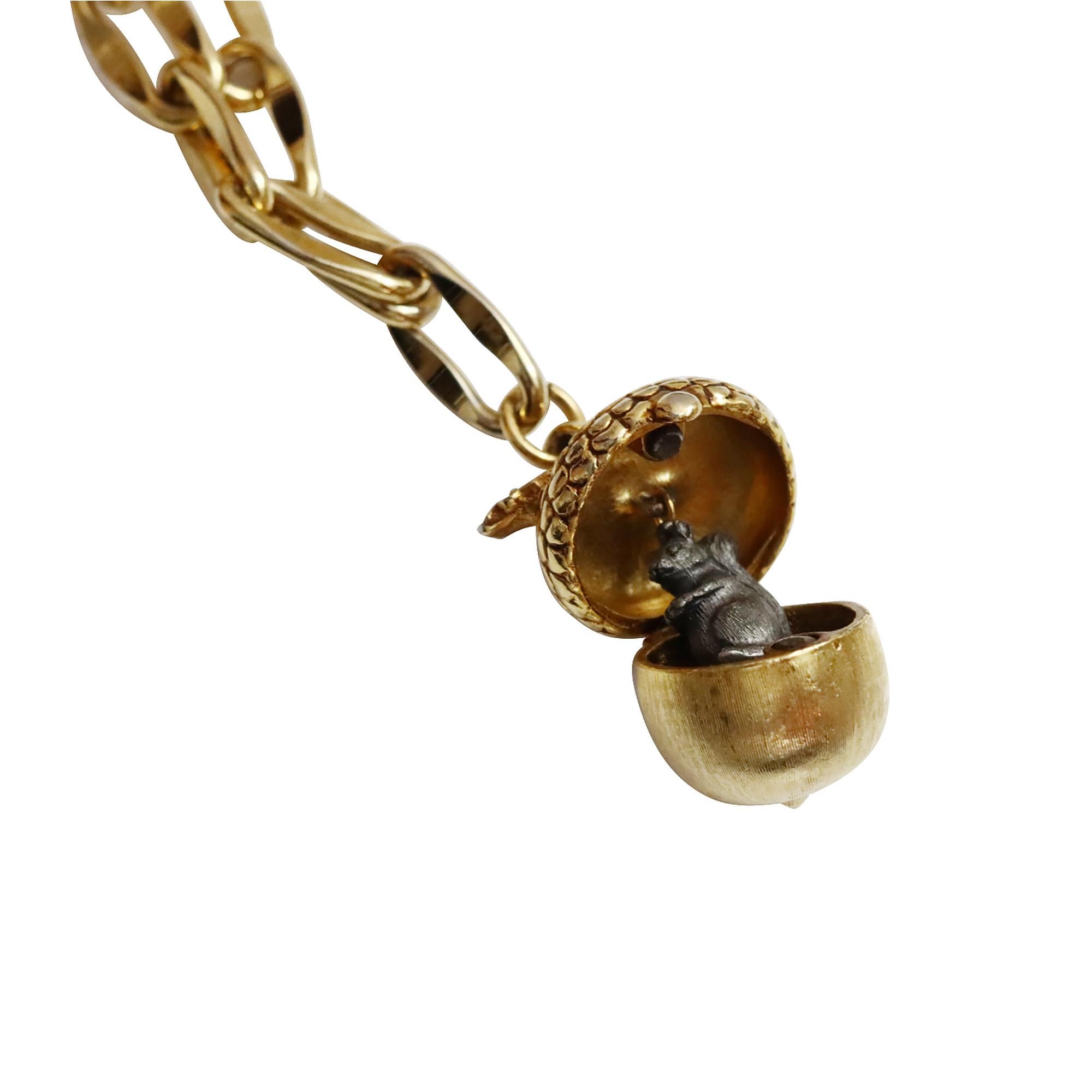 Lange Vintage-Gliederkette in Goldtönen mit baumelndem Öffnungsknopf, ca. 1980er Jahre im Angebot 5