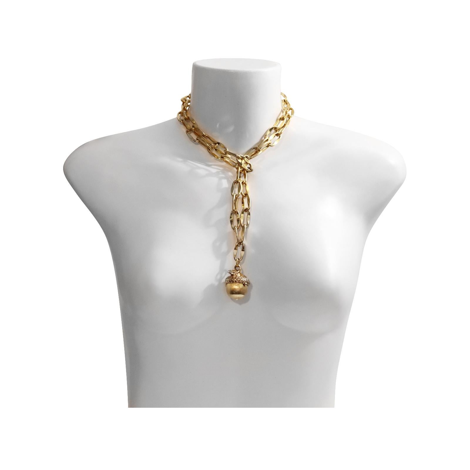 Vintage Gold Tone Long Link Chain with Dangling Opening Fob Circa 1980's For Sale 2