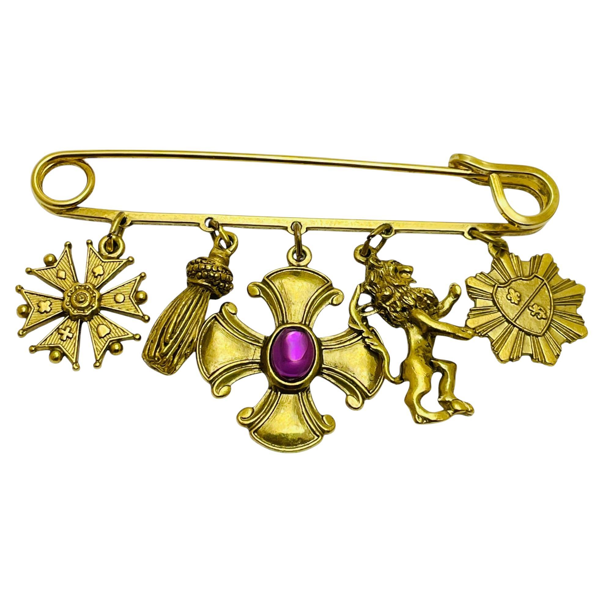 Vintage gold tone Maltese cross lion charms designer brooch